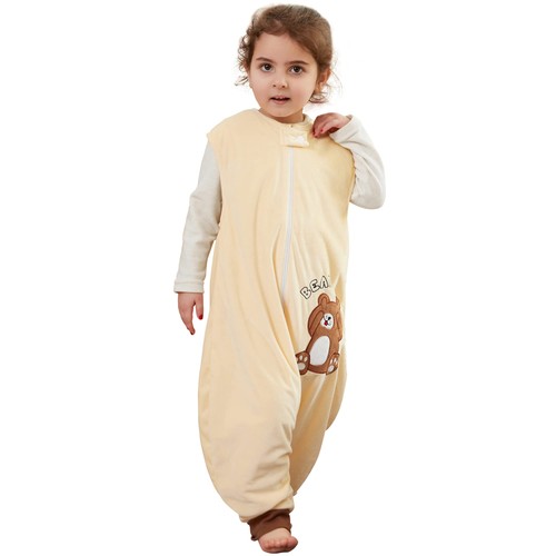 Bebe gigoteuse avec - , jambes